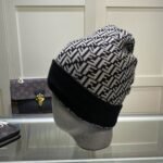 GORRO FENDI