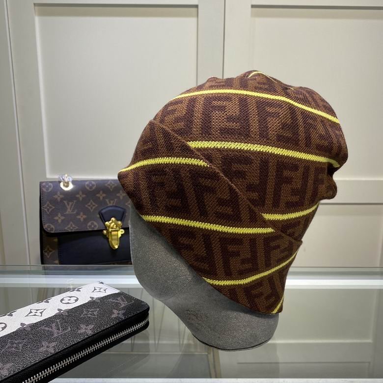 GORRO FENDI