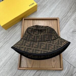 SOMBRERO FENDI