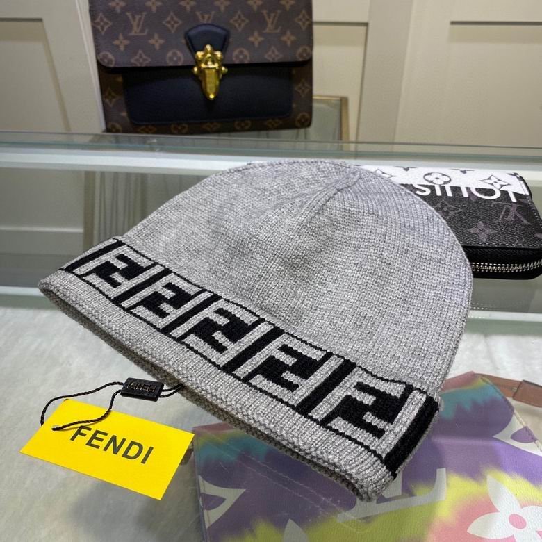 GORRO FENDI - Imagen 2