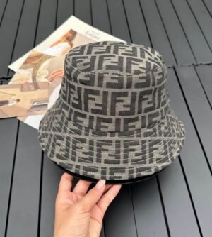 SOMBRERO FENDI