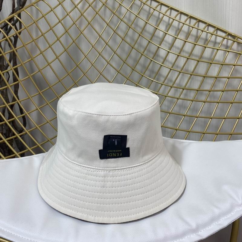 SOMBRERO FENDI