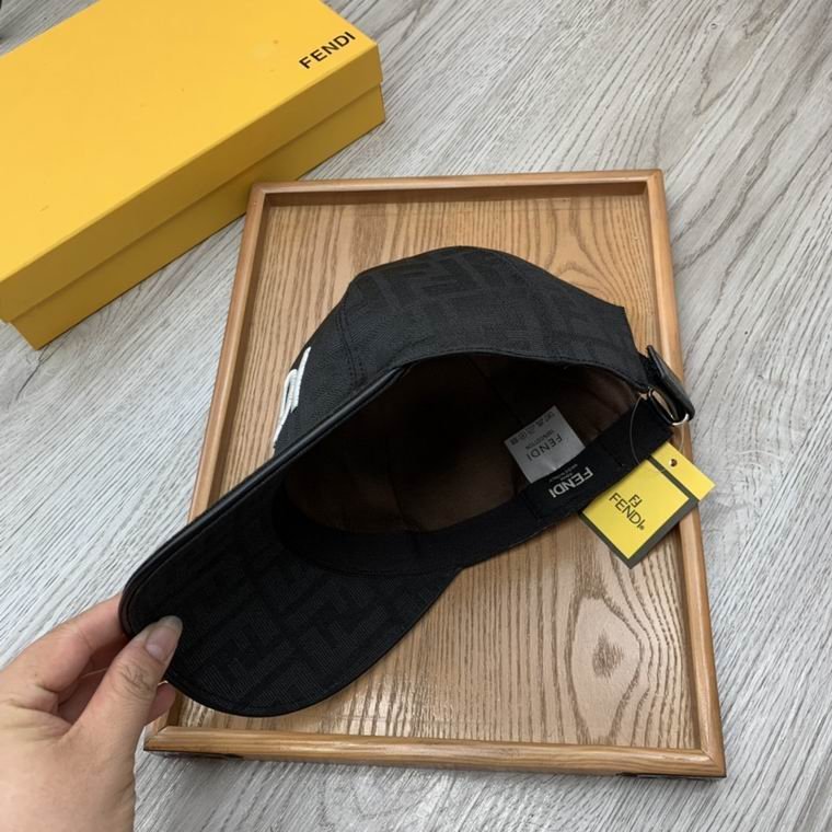 GORRA FENDI - Imagen 4