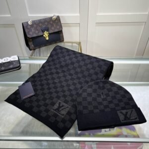 WINTER SET LOUIS VUITTON