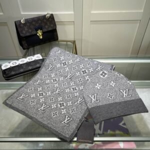 WINTER SET LOUIS VUITTON