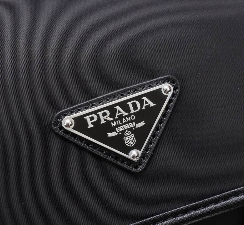 BOLSO MESSENGER PRADA - Imagen 4