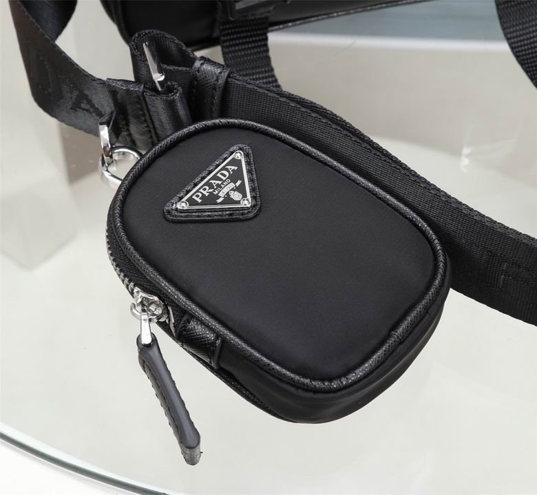 BOLSO MESSENGER PRADA - Imagen 2