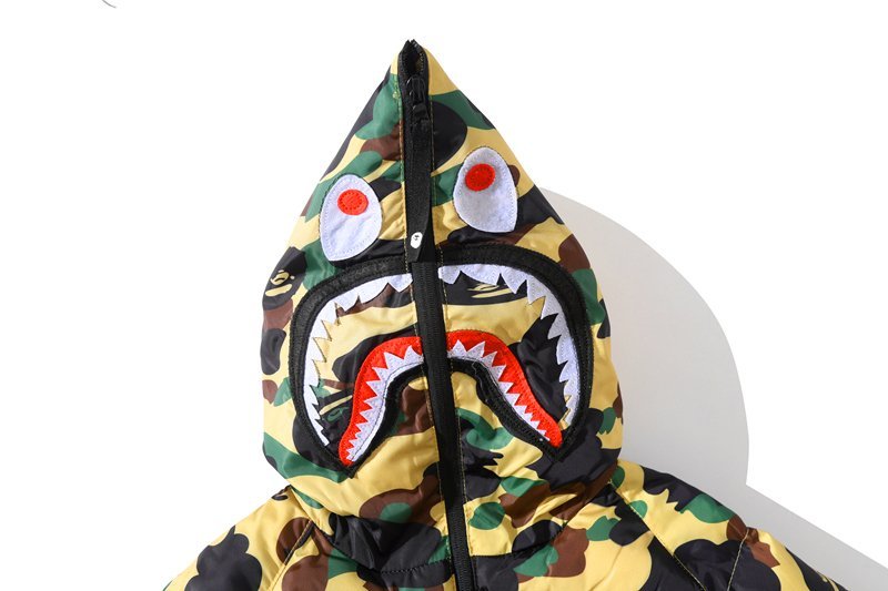 CHAQUETÓN BAPE - Imagen 6