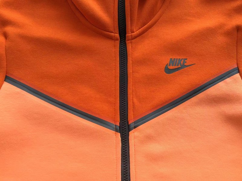 NIKE TECH FLEECE TRACKSUIT - Imagen 6