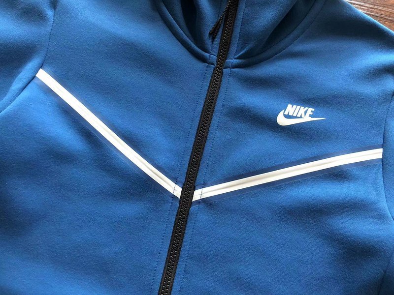 NIKE TECH FLEECE TRACKSUIT - Imagen 4