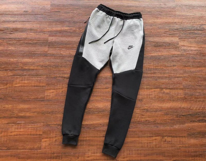 NIKE TECH FLEECE TRACKSUIT - Imagen 3