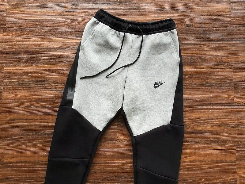 NIKE TECH FLEECE TRACKSUIT - Imagen 17