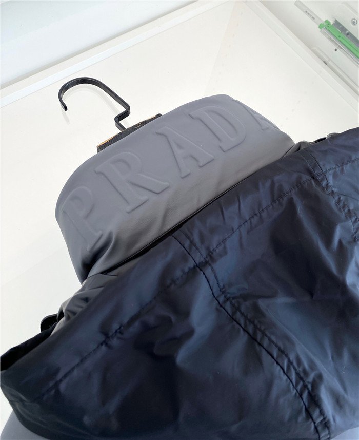 CHAQUETÓN PRADA - Imagen 10