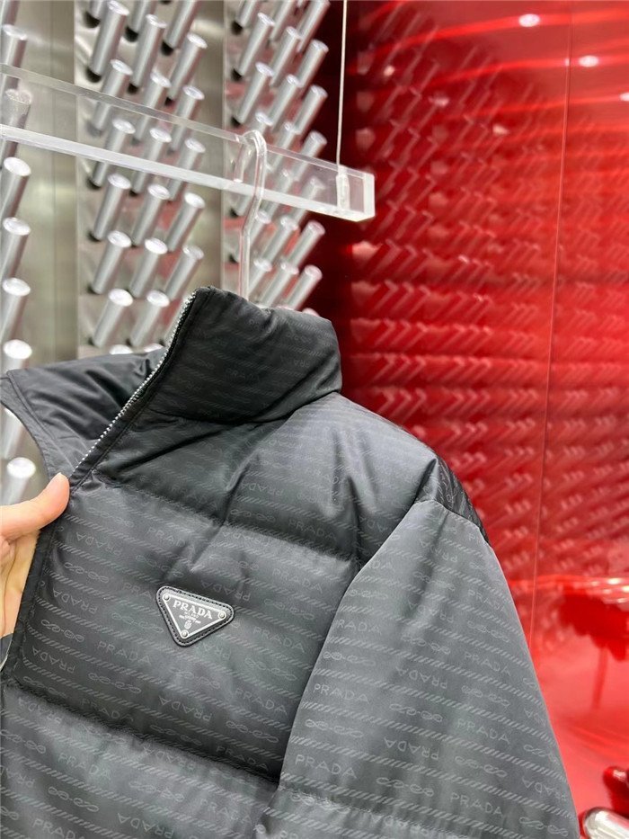 CHAQUETÓN PRADA - Imagen 6