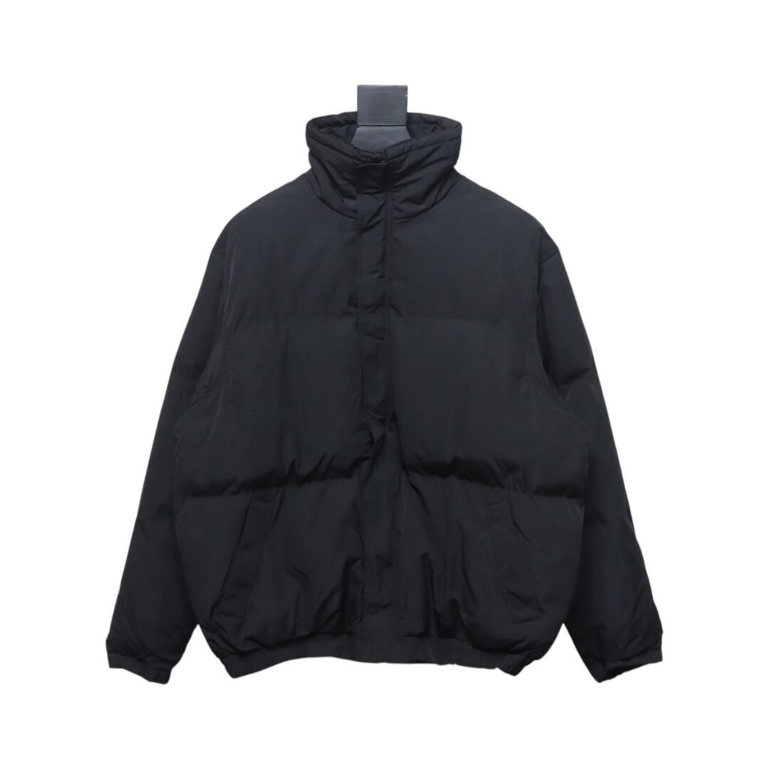 CHAQUETA FEAR OF GOD - ESSENTIALS NEGRA