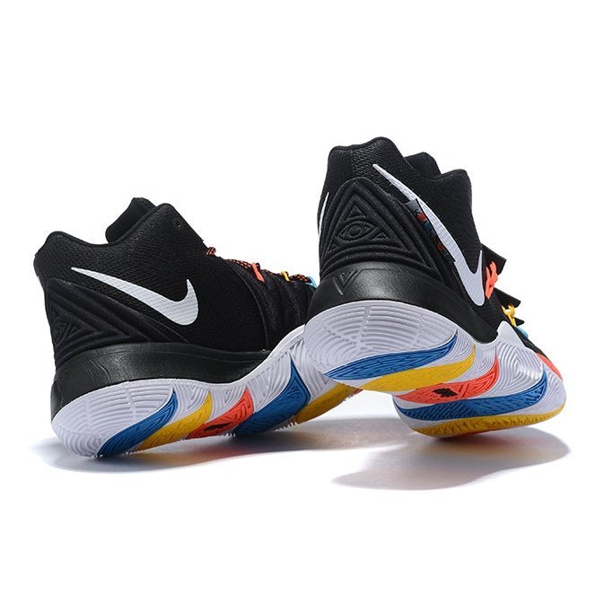 NIKE KYRIE 5 x FRIENDS RÉPLICAS - Imagen 5