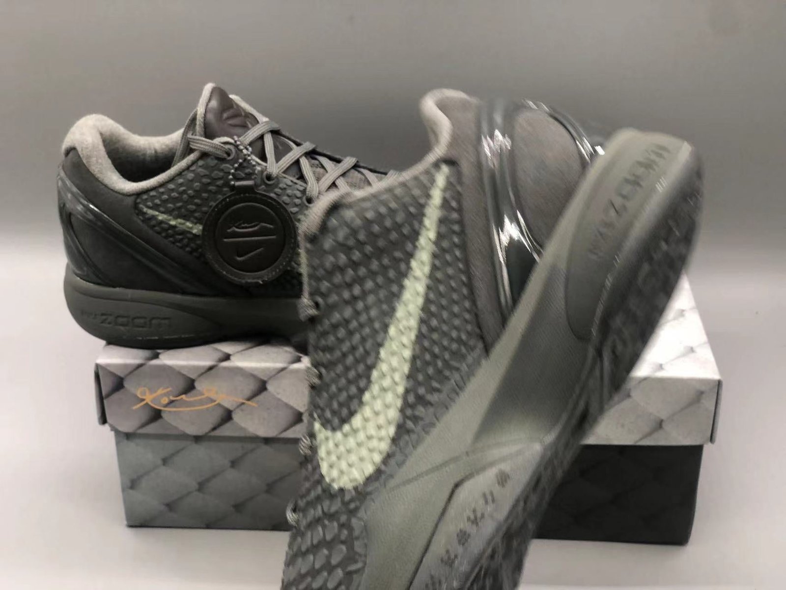 NIKE KOBE 6 PROTRO x FADE TO BLACK RÉPLICAS - Imagen 6