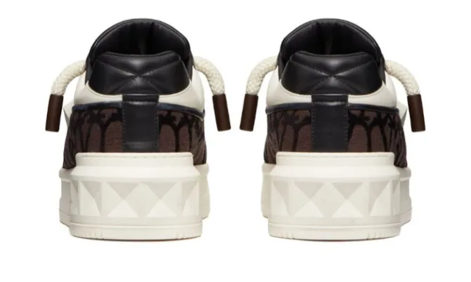 VALENTINO GARAVANI ONE STUD XL CUERO - Imagen 4