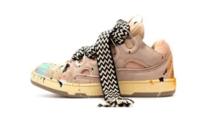 LANVIN CURB ROSA CON MANCHAS DE PINTURA